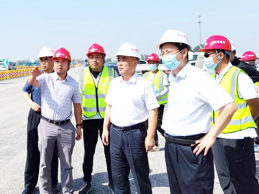 河北省交通運(yùn)輸廳黨組成員、副廳長(zhǎng)侯智敏深入石家莊東站、南站改建工程項(xiàng)目檢查指導(dǎo)工作